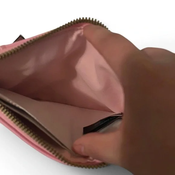 NEW Her Universe Wicked Glinda Pink Butterfly Zipper Wallet - Picture 5 of 5